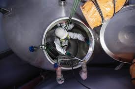 Tank cleaning and degassing support